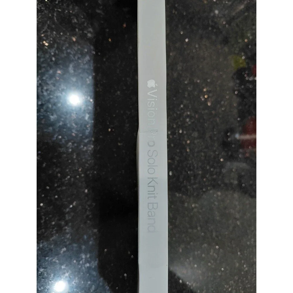 New 2024 Apple - Vision Pro Solo Knit Band - Size Large VR Strap